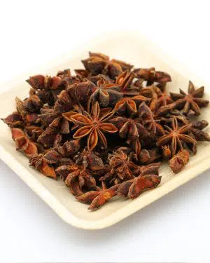 badiane anis etoile etal des epices