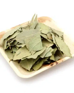 feuilles de laurier etal des epices
