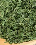 gros plan fines herbes deshydratees