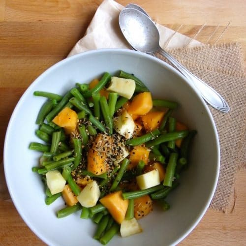 Salade de haricots verts, pomme verte et melon au Panch Phoron