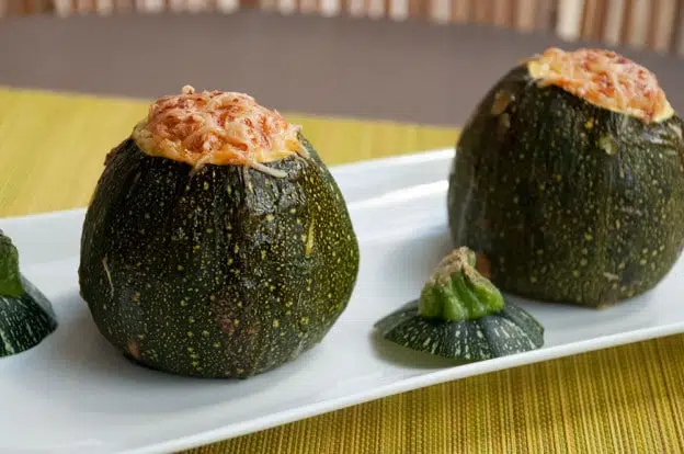 Courgettes rondes farcies au thon