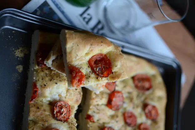 Foccacia aux tomates origan et marjolaine
