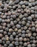 gros-plan-poivre-kampot-noir-igp-la-plantation-etal-des-epices