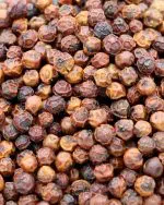 gros-plan-poivre-kampot-rouge-igp-la-plantation-etal-des-epices