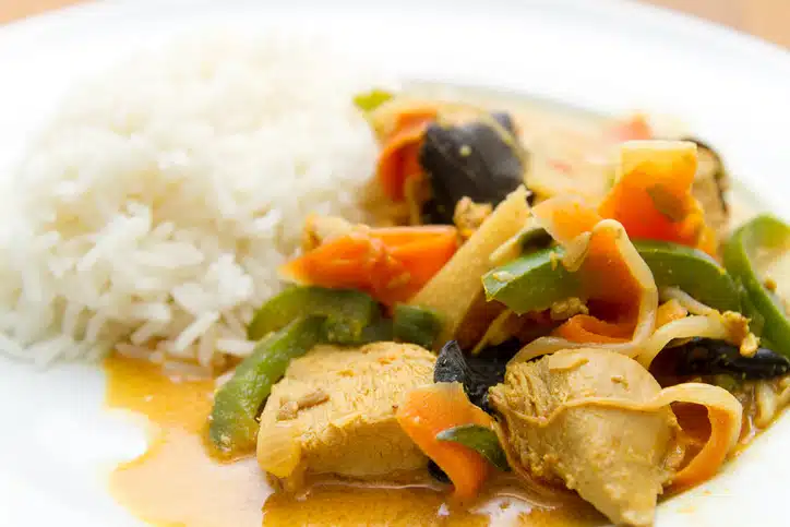 Poulet aux poivrons et curcuma